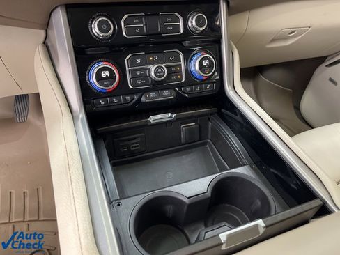 Used 2021 GMC Yukon Denali w/ Denali Ultimate Package image 26