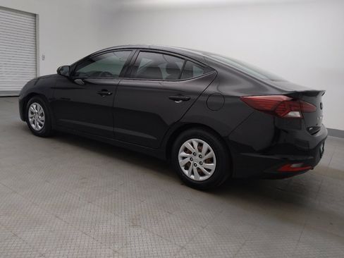 Used 2020 Hyundai Elantra SE FWD image 3