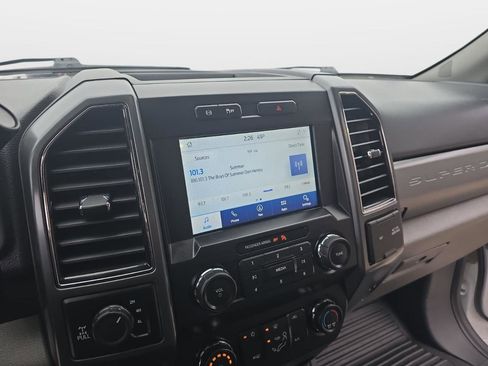 Used 2022 Ford F250 XLT w/ XLT Value Package AWD/4WD image 24