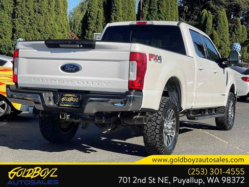 Used 2019 Ford F350 Lariat w/ Lariat Value Package AWD/4WD image 4