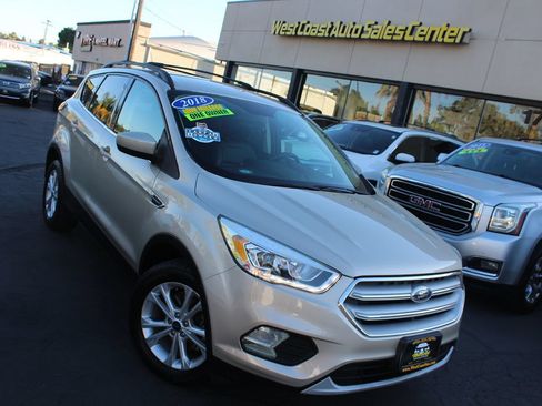Used 2018 Ford Escape SEL FWD image 34