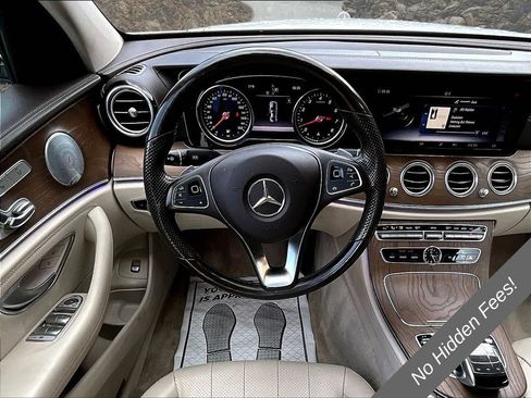 Used 2018 Mercedes-Benz E 400 4MATIC Sedan w/ Premium 1 Package image 5