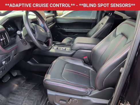Used 2022 Ford Expedition Limited AWD/4WD image 11