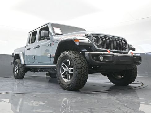 Used 2026 Jeep Gladiator Mojave AWD/4WD image 69