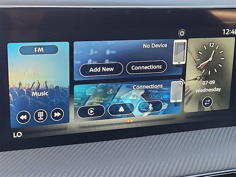 New 2025 Nissan Kicks SR AWD/4WD image 8