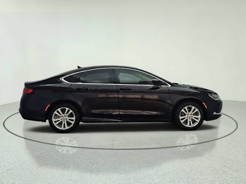 Used 2016 Chrysler 200 Limited w/ Anniversary Edition FWD image 7