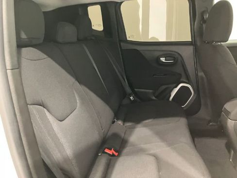 Used 2018 Jeep Renegade Sport w/ Power & Air Group image 6