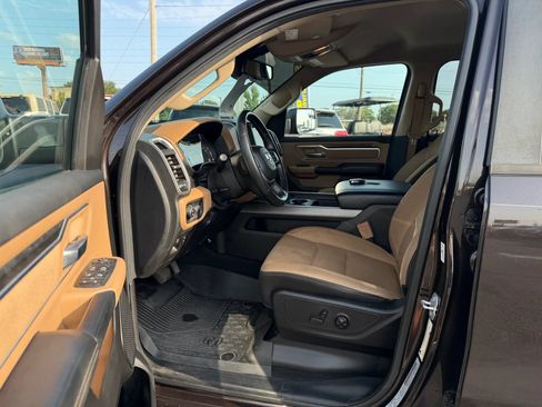 Used 2019 RAM 1500 Big Horn RWD image 4