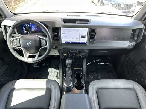 Used 2024 Ford Bronco Big Bend image 14