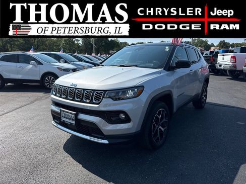 Used 2025 Jeep Compass Limited w/ Sun & Sound Group AWD/4WD image 3