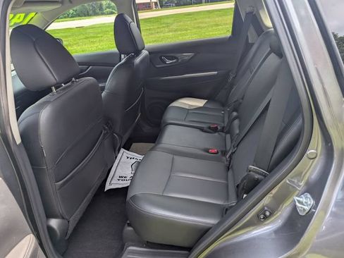 Used 2015 Nissan Rogue SL w/ SL Premium Package AWD/4WD image 9