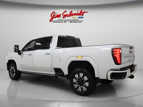 Used 2024 GMC Sierra 2500 Denali w/ Denali Reserve Package AWD/4WD image 4