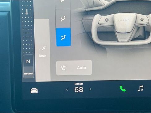 Used 2022 Tesla Model S image 17