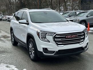 Used 2023 GMC Terrain SLT video 1