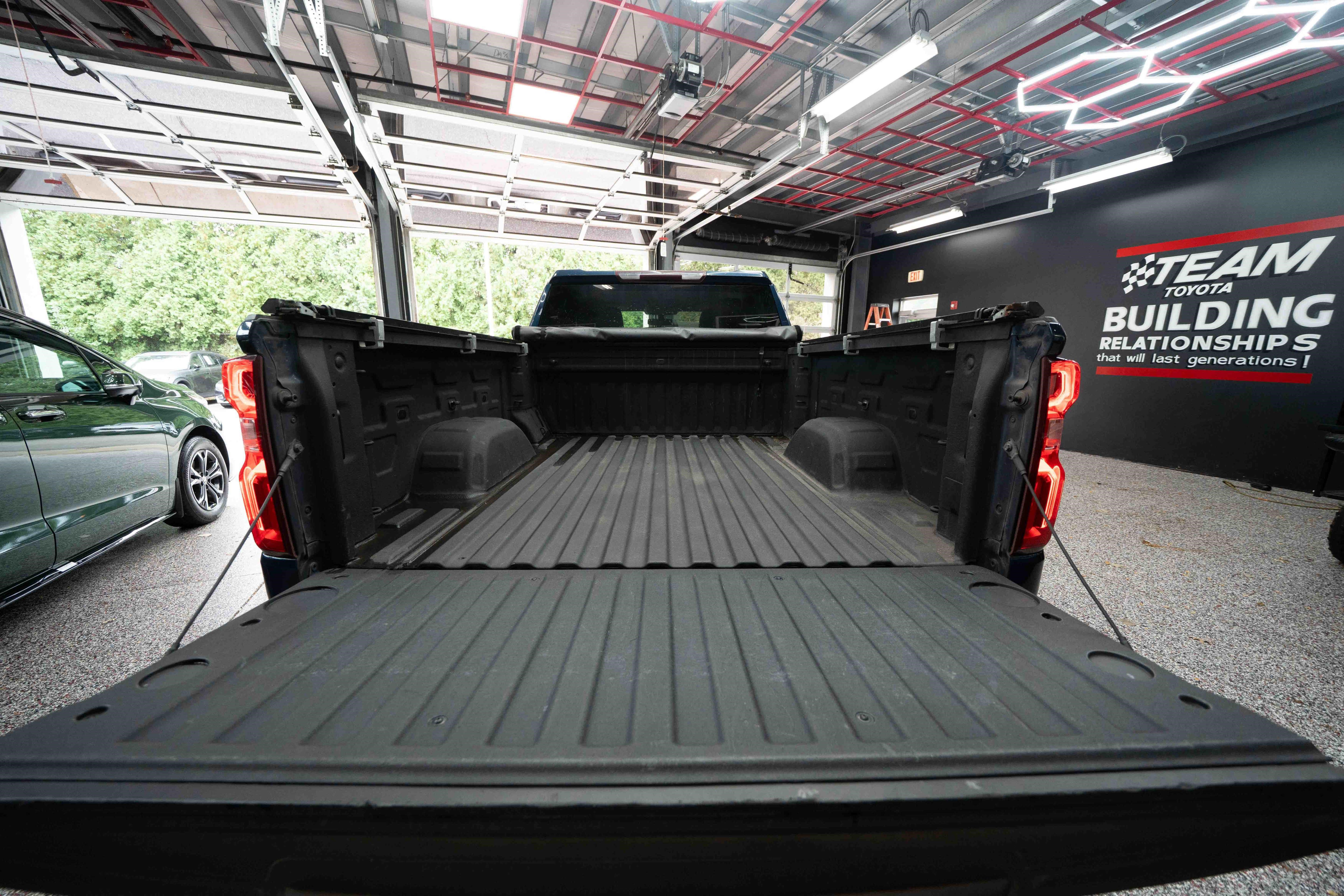 Used 2019 Chevrolet Silverado 1500 RST w/ All-Star Edition AWD/4WD image 27