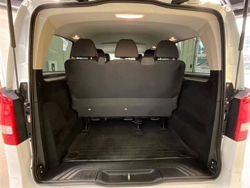 Used 2016 Mercedes-Benz Metris Passenger w/ Driver Efficiency Package image 13