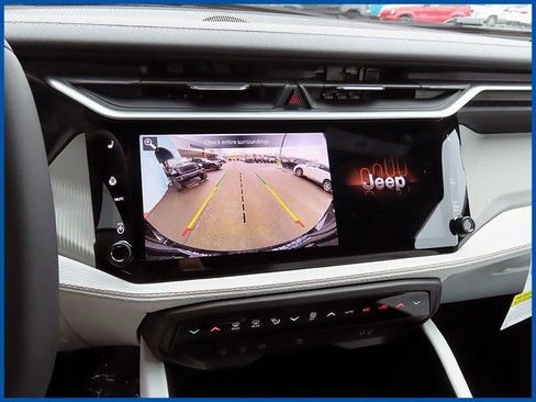 New 2026 Jeep Cherokee Limited AWD/4WD image 17