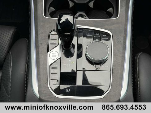 Used 2023 BMW X5 sDrive40i w/ Climate Comfort Package image 19