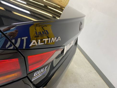 Used 2025 Nissan Altima 2.5 SV FWD image 16