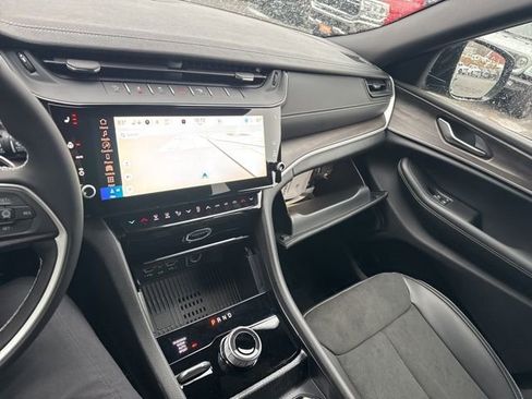 New 2026 Jeep Grand Cherokee L 4WD image 24