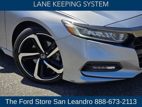 Used 2018 Honda Accord Sport image 9
