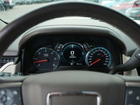 Used 2019 GMC Yukon Denali w/ Open Road Package RWD image 12