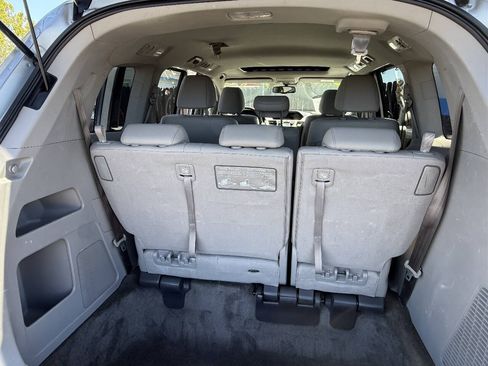 Used 2016 Honda Odyssey EX-L image 17