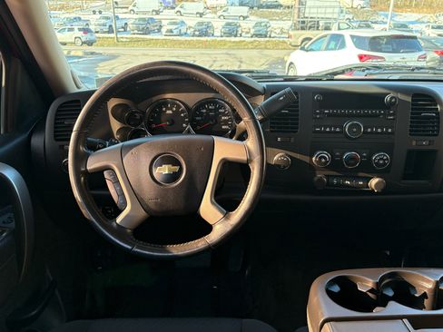 Used 2013 Chevrolet Silverado 3500 LT w/ Convenience Package image 27