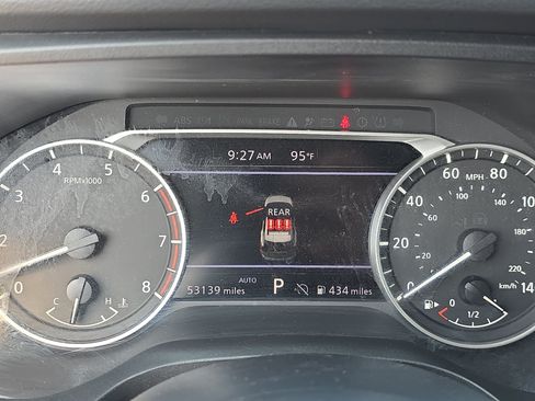 Used 2024 Nissan Rogue SV AWD/4WD image 17