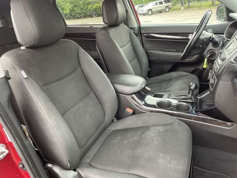 Used 2015 Kia Sorento LX FWD image 14