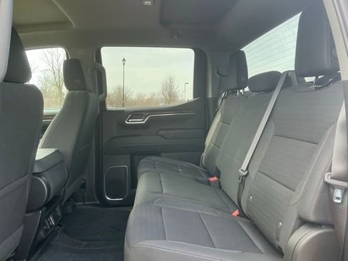 Used 2023 Chevrolet Silverado 1500 LT image 36