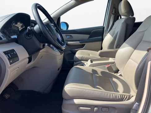 Used 2016 Honda Odyssey EX-L image 11