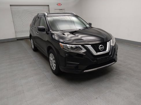 Used 2017 Nissan Rogue S w/ S Appearance Package FWD image 13