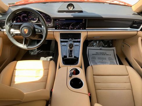 Used 2023 Porsche Panamera image 20