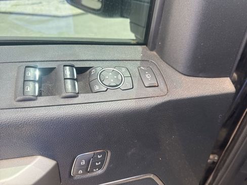 Used 2021 Ford F250 Lariat image 23