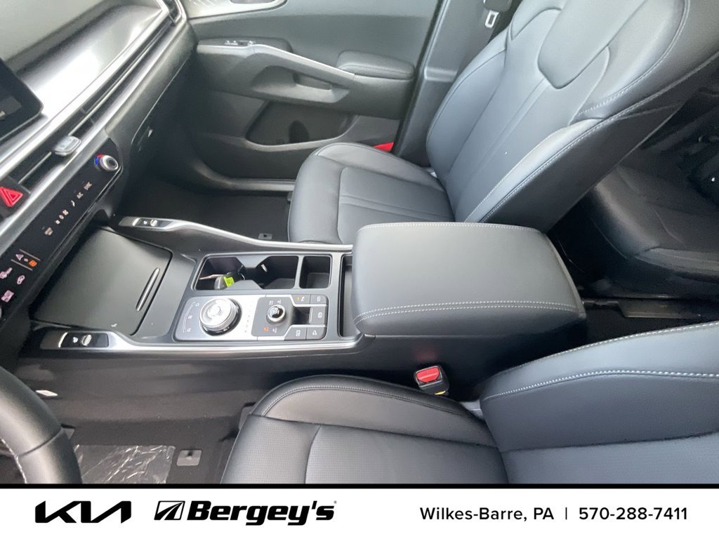 Certified 2025 Kia Sorento EX AWD/4WD image 15
