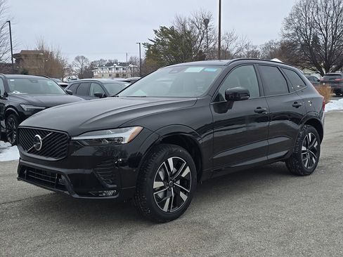 New 2026 Volvo XC60 B5 Core w/ Climate Package AWD/4WD image 1