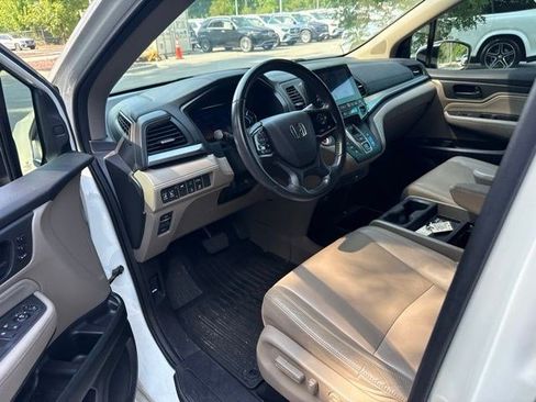 Used 2018 Honda Odyssey Touring image 8