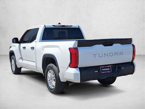 Used 2022 Toyota Tundra SR5 w/ SR5 Convenience Package RWD image 7