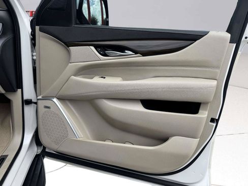 Used 2020 Cadillac Escalade Premium Luxury AWD/4WD image 53