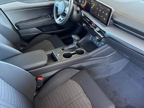 New 2026 Kia K5 LXS image 17