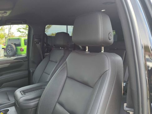 Used 2023 Chevrolet Tahoe Z71 w/ Z71 Off-Road Package AWD/4WD image 15