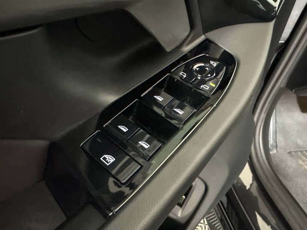 Certified 2026 BMW 530i w/ M Sport Package RWD image 22
