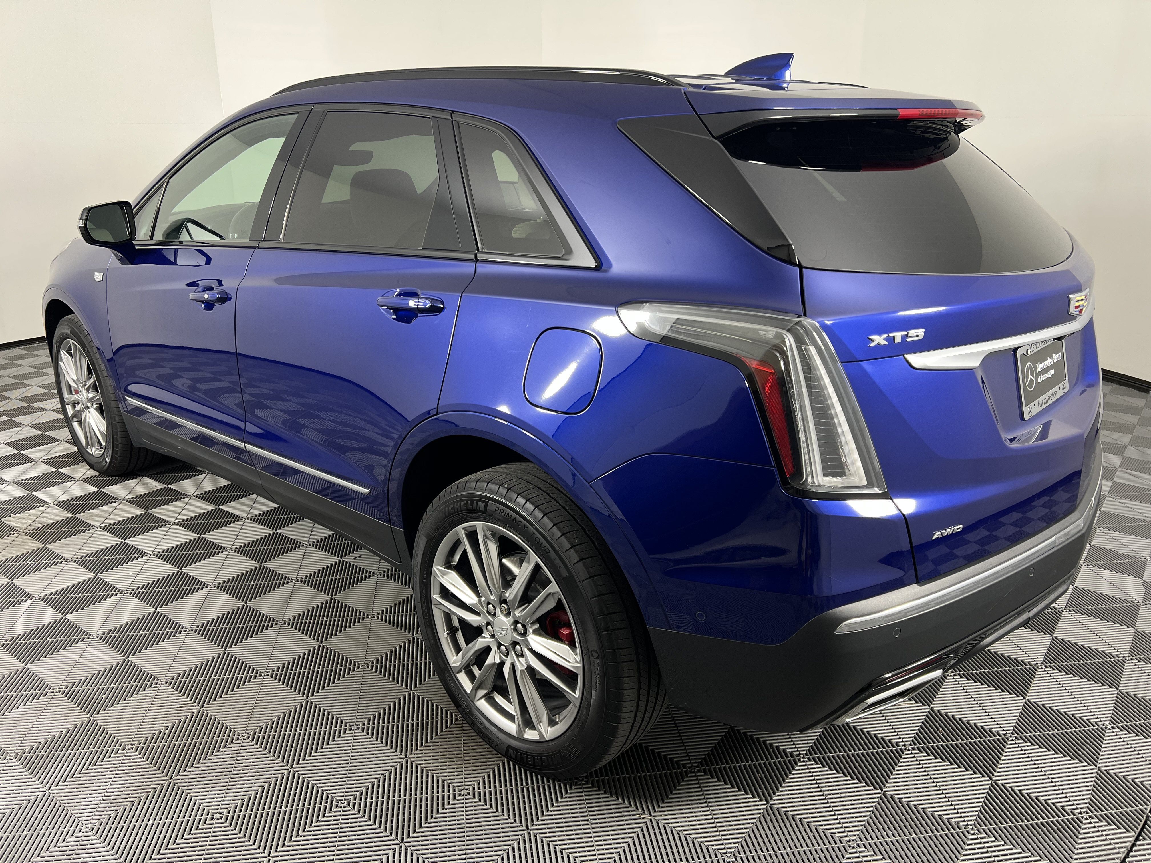 Used 2023 Cadillac XT5 Sportv w/ Technology Package AWD/4WD image 10