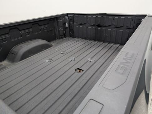 Used 2025 GMC Sierra 2500 SLT AWD/4WD image 10