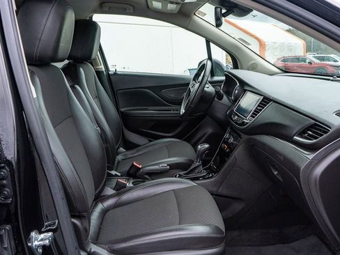 Used 2018 Buick Encore Preferred image 19