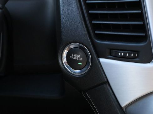 Used 2017 GMC Yukon SLT w/ Open Road Package image 16