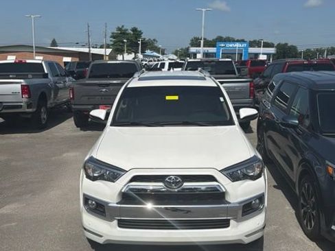 Used 2019 Toyota 4Runner Limited AWD/4WD image 5