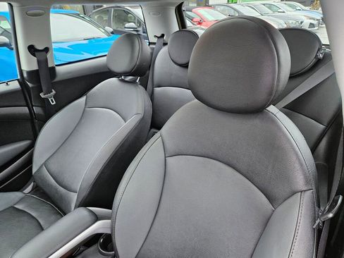 Used 2010 MINI Cooper Hardtop image 14