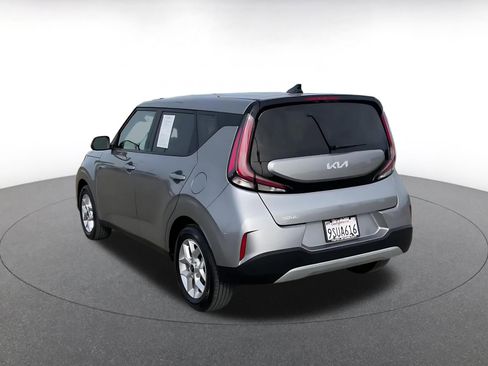 Used 2025 Kia Soul LX w/ LX Technology Package image 11